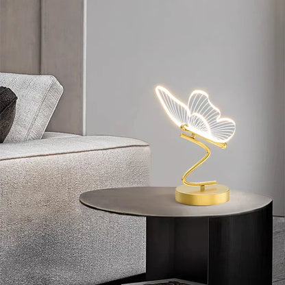 Bella Butterfly Lamp |  Zarafet ve Renklerin Dansı